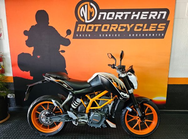 2017 KTM 390 Duke. 26955KMs. R49500 incl. VAT. Clean