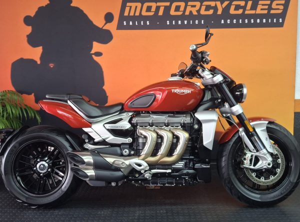 2022 Triumph Rocket 3R. 20217KMs. R230000 incl. VAT. Clean. Quickshifter