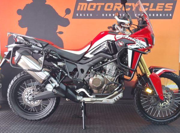 2016 Honda Africa Twin 1000. 35768KMs. R119500 incl. VAT. Crash Bars. Luggage Rack. Bash Plate. Pegs. Barkbusters